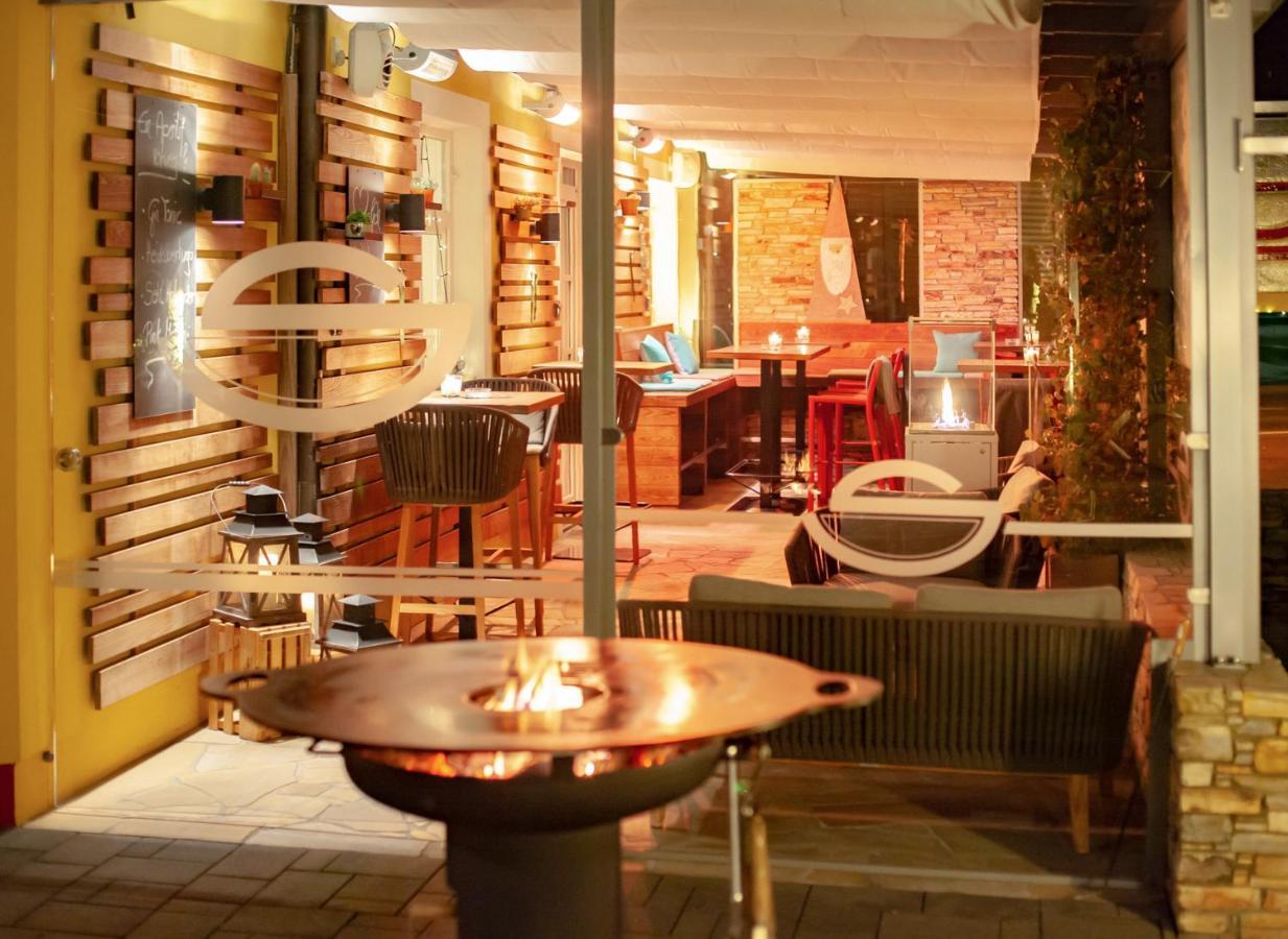 Restaurant Hotel Schrott Kaibing Buitenkant foto